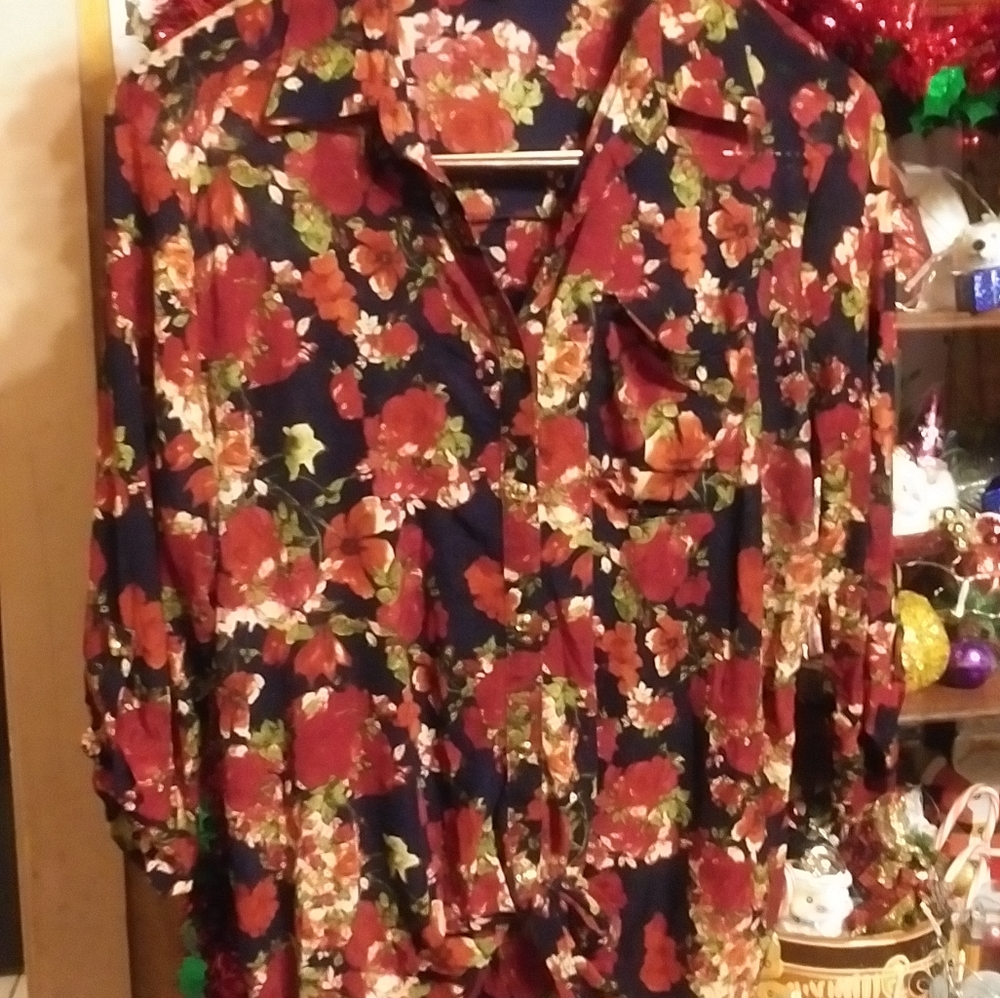 VINTAGE BLOUSE - Picture 2 of 4